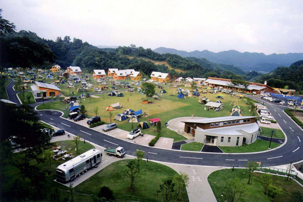大子広域公園オートキャンプ場「グリンヴィラ」(2003)